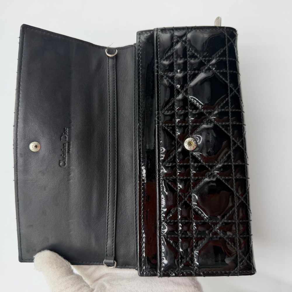 Christian Dior Black Quilted Patent Leather Women’s Wallet - Picture 3 of 7